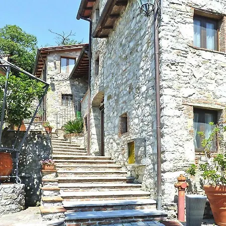 Appartement Holiday Borgo Giusto Ito04148 Cyb Borgo a Mozzano